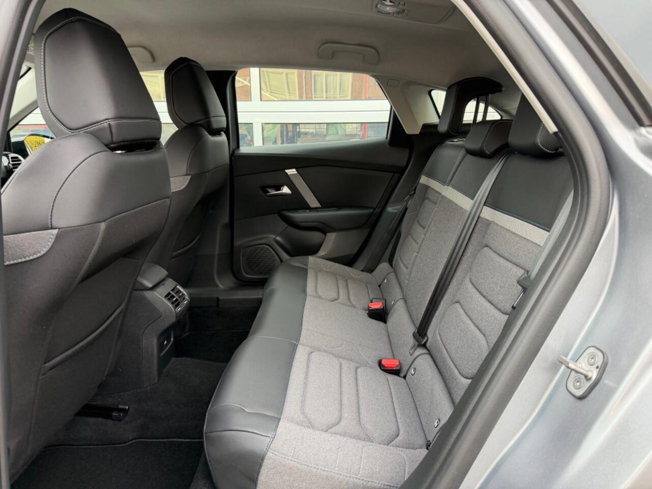 Citroen C4 1.2 Puretech 130 PLUS Stoelverw. Camera Carplay