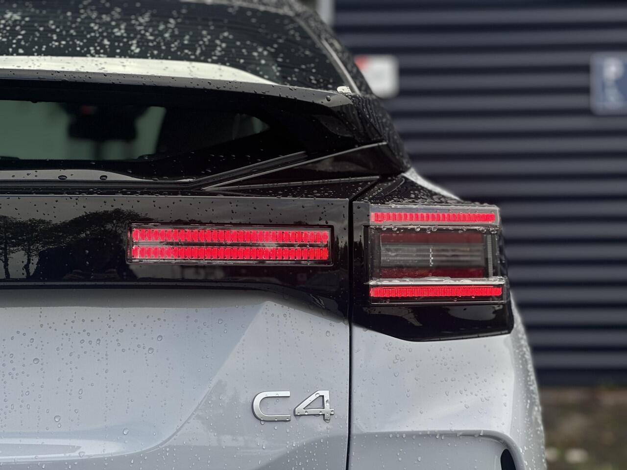 Citroen C4 1.2 Hybrid 145pk Business | Adaptive Cruise Controle | Stoelverwarming | Comfort Seats | Navigatie | Climate Controle | Apple Carplay/Android Auto | Parkeercamera/-sensoren | Full LED |