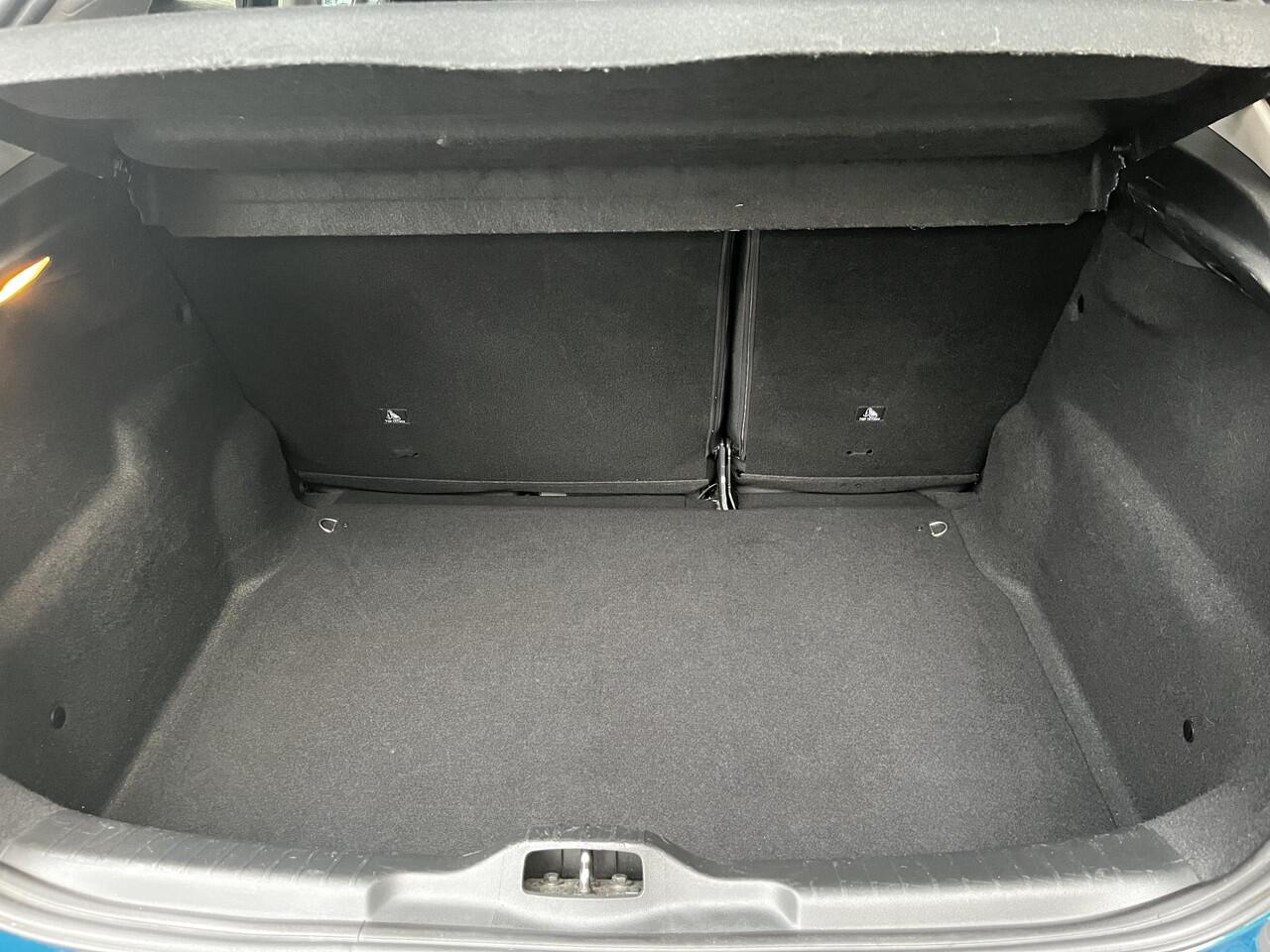 Citroen C4 CACTUS Feel Pack 1.2 Turbo 110pk EAT6 | TREKHAAK | CAMERA | DAB+ | CLIMA | CRUISE CONTROL | APPLE CARPLAY / ANDROID AUTO |