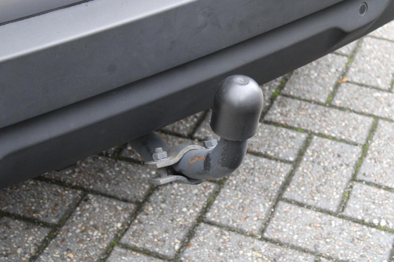 Citroen C4 CACTUS 1.2 PureTech Feel Trekhaak, Airco, Navigatie, Applecarpl./Andr. Auto, LM velgen 16"inch