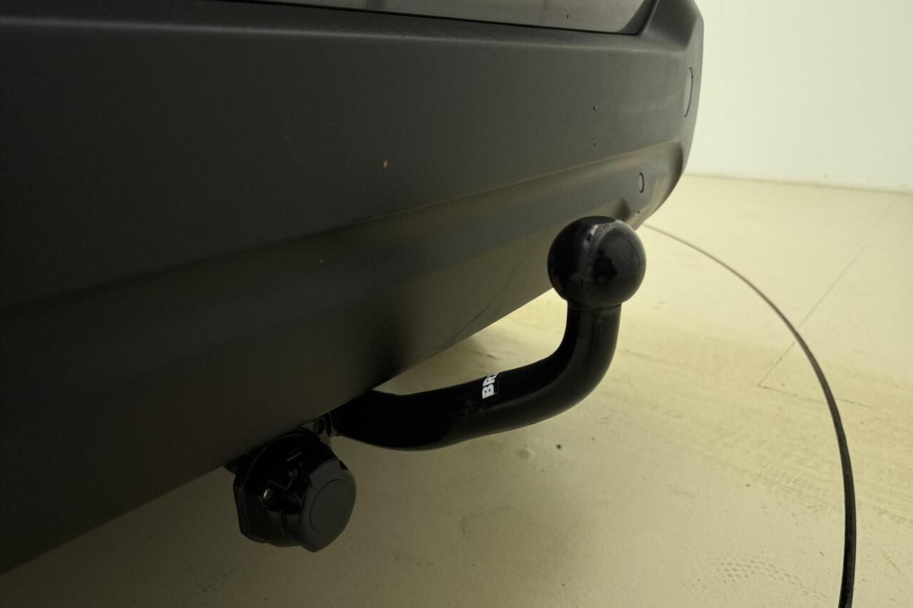 Citroen C4 CACTUS 1.2 PureTech Business 110 Pk | Navigatie | Climate control | Trekhaak | Weinig kilometers | Lichtmetalen velgen | Hoge instap