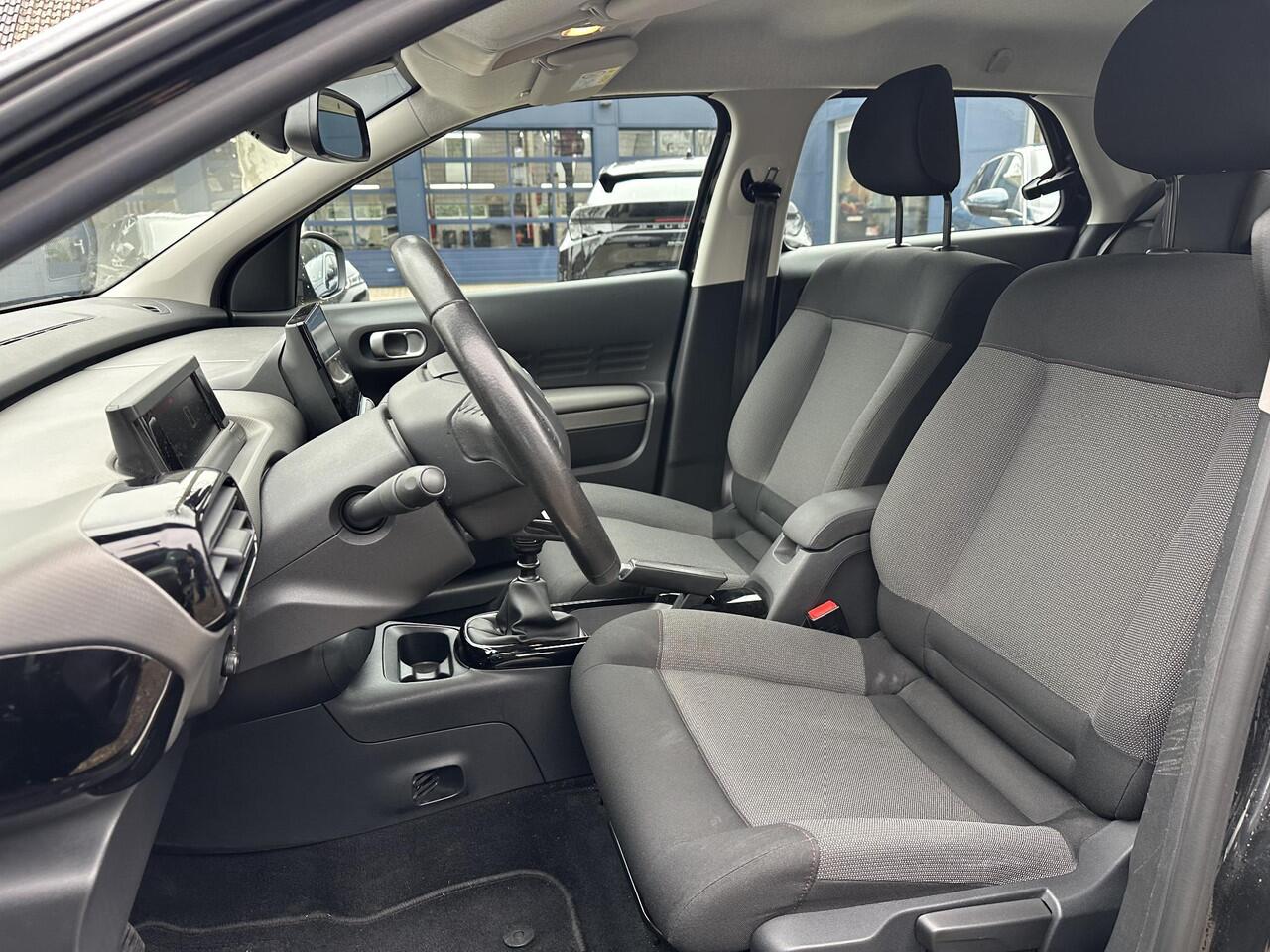 Citroen C4 CACTUS 1.2 Turbo 110 PK Business | Complete Uitvoering | Afneembare Trekhaak | Lage Wegenbelasting | Lichtmetalen Velgen | All Season Banden | Navigatie DAB+ Radio | Climate Control | Mistlampen | Parkeersensoren | Digitaal Dashboard | Multimediascherm |
