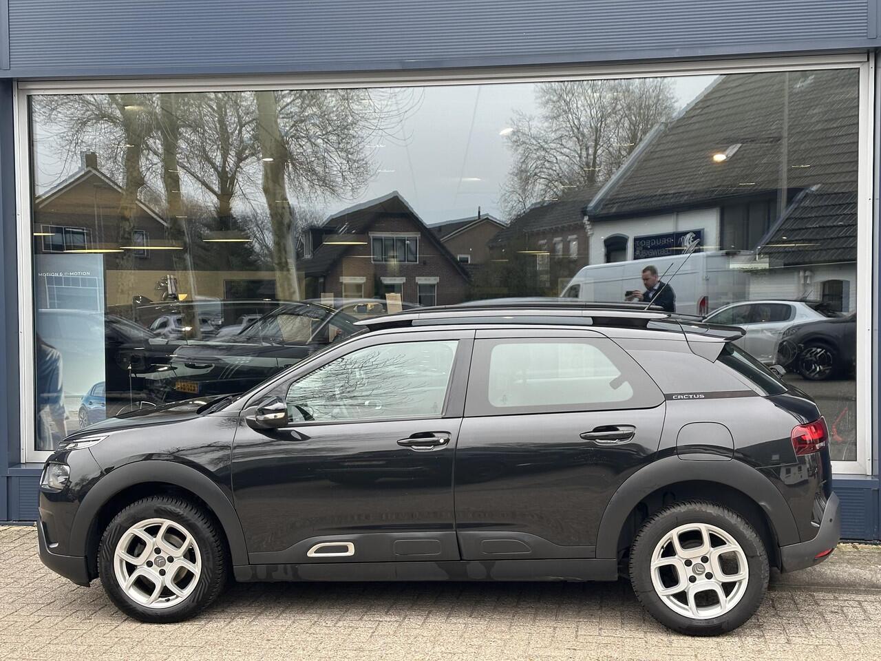 Citroen C4 CACTUS 1.2 Turbo 110 PK Business | Complete Uitvoering | Afneembare Trekhaak | Lage Wegenbelasting | Lichtmetalen Velgen | All Season Banden | Navigatie DAB+ Radio | Climate Control | Mistlampen | Parkeersensoren | Digitaal Dashboard | Multimediascherm |