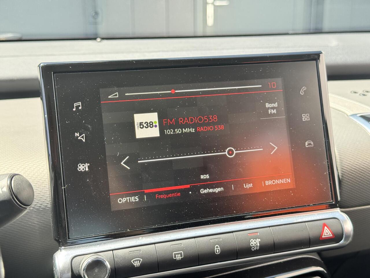 Citroen C4 CACTUS 1.2 PT 110 Business | Navi | Comfort seats | Apple Carplay | Prijs is rijklaar