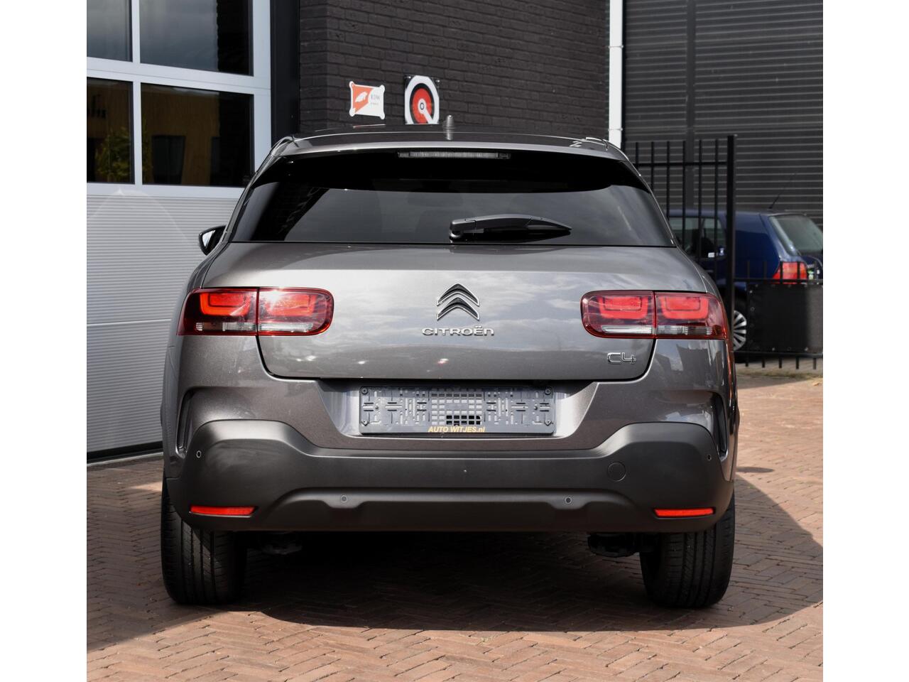 Citroen C4 CACTUS 1.2 PureTech 110 PK Shine | Panodak | Navi | Camera | Incl. garantie