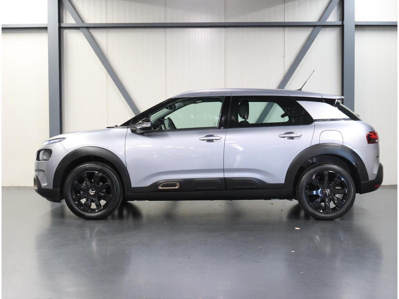 Citroen C4 CACTUS 1.2 110PK Origins | AppleCarPlay/AndroidAuto | Cruise Control | Camera | DAB Radio | Navigatie | LMV | Climate Control | Trekhaak | Armsteun | Isofix | Parkeersensoren |