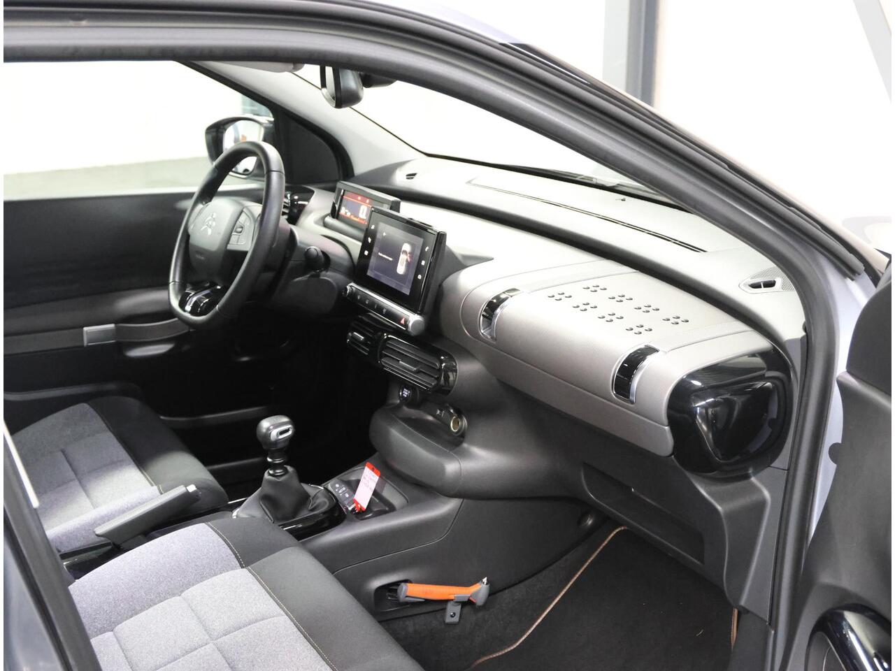 Citroen C4 CACTUS 1.2 110PK Origins | AppleCarPlay/AndroidAuto | Cruise Control | Camera | DAB Radio | Navigatie | LMV | Climate Control | Trekhaak | Armsteun | Isofix | Parkeersensoren |