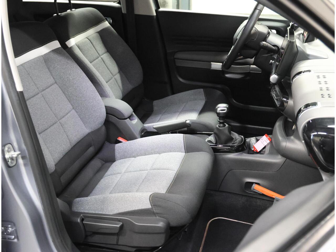 Citroen C4 CACTUS 1.2 110PK Origins | AppleCarPlay/AndroidAuto | Cruise Control | Camera | DAB Radio | Navigatie | LMV | Climate Control | Trekhaak | Armsteun | Isofix | Parkeersensoren |