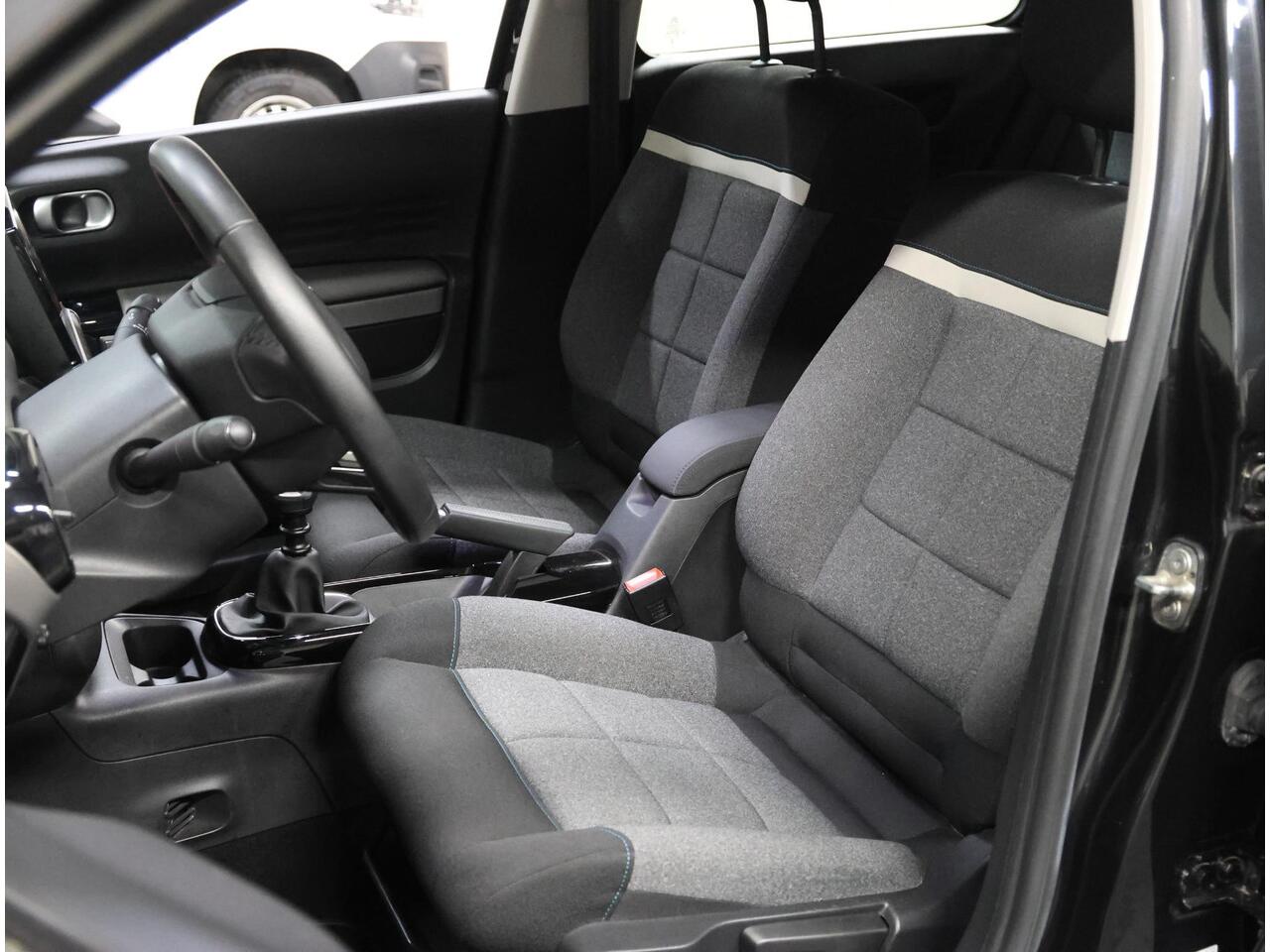 Citroen C4 CACTUS 1.2 110PK Business | AppleCarPlay/AndroidAuto | Cruise Control | Navigatie | Climate Control | Trekhaak | Armsteun | Isofix | Parkeersensoren |