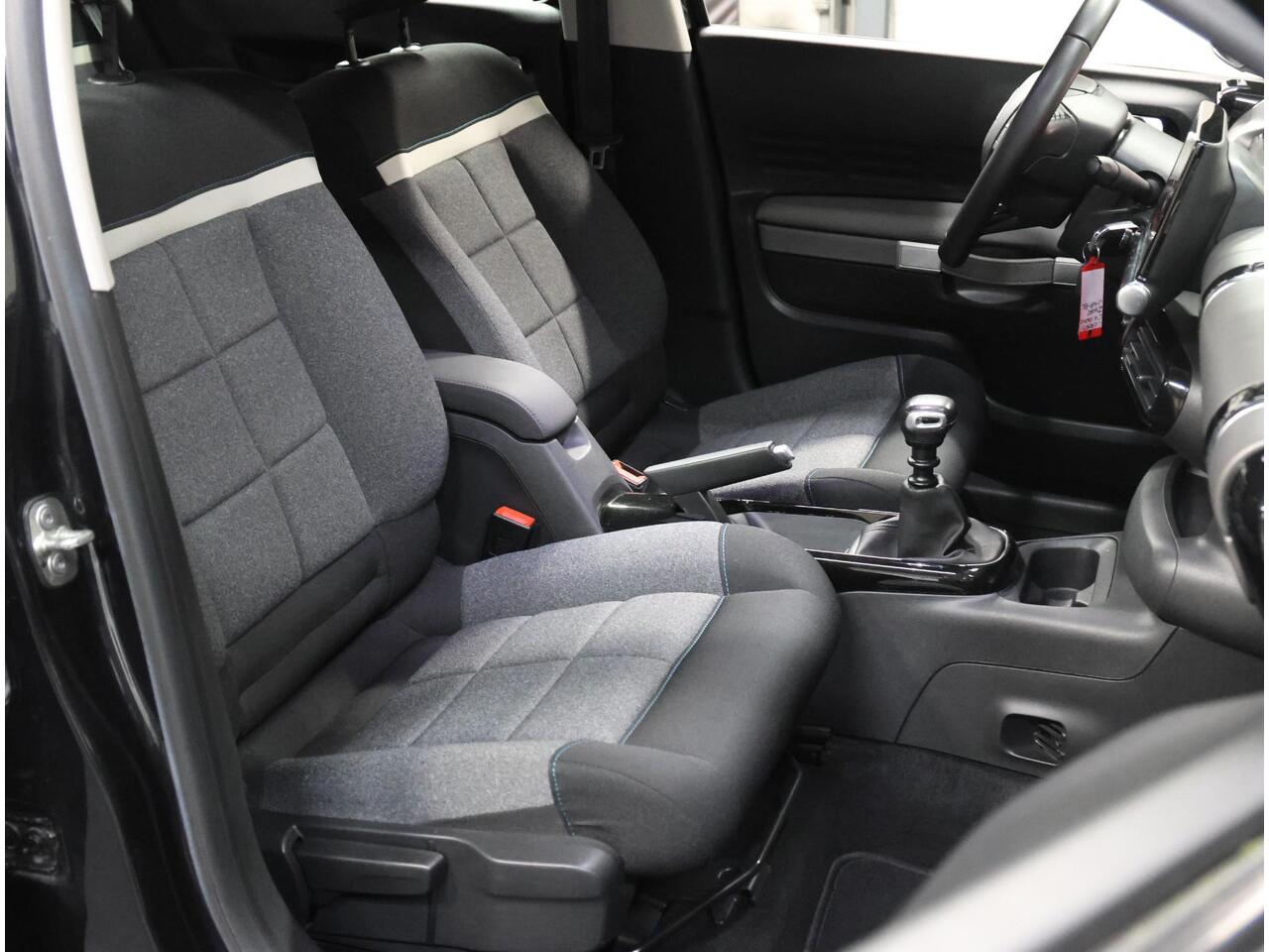 Citroen C4 CACTUS 1.2 110PK Business | AppleCarPlay/AndroidAuto | Cruise Control | Navigatie | Climate Control | Trekhaak | Armsteun | Isofix | Parkeersensoren |