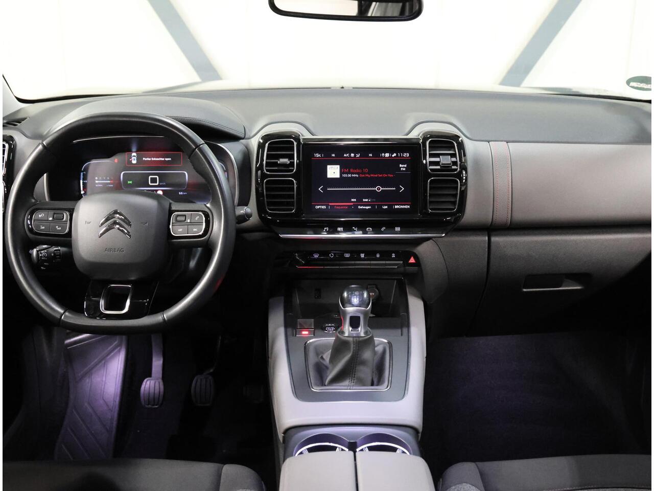 Citroen C5 Aircross 130PK Business Plus | 1ste eigenaar | Electrische achterklep | AppleCarPlay/AndroidAuto | 19"LMV | Camera | Dodehoekdetectie | Navigatie | Keyless | Isofix | Privacy Glass | Parkeersensoren |