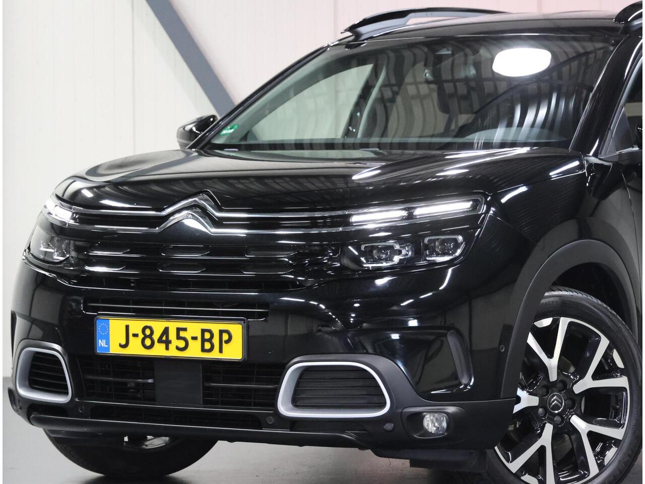 Citroen C5 Aircross 130PK Business Plus | 1ste eigenaar | Electrische achterklep | AppleCarPlay/AndroidAuto | 19"LMV | Camera | Dodehoekdetectie | Navigatie | Keyless | Isofix | Privacy Glass | Parkeersensoren |