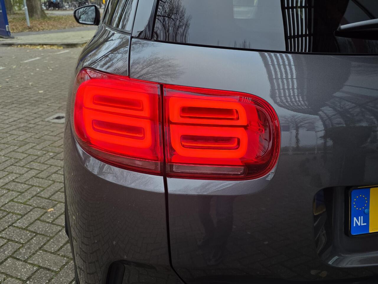 Citroen C5 Aircross 1.2 PureTech 130PK Shine | Stoelverwarming | Navigatie | Trekhaak | Climate Control | Cruise Control | Licht metalen velgen
