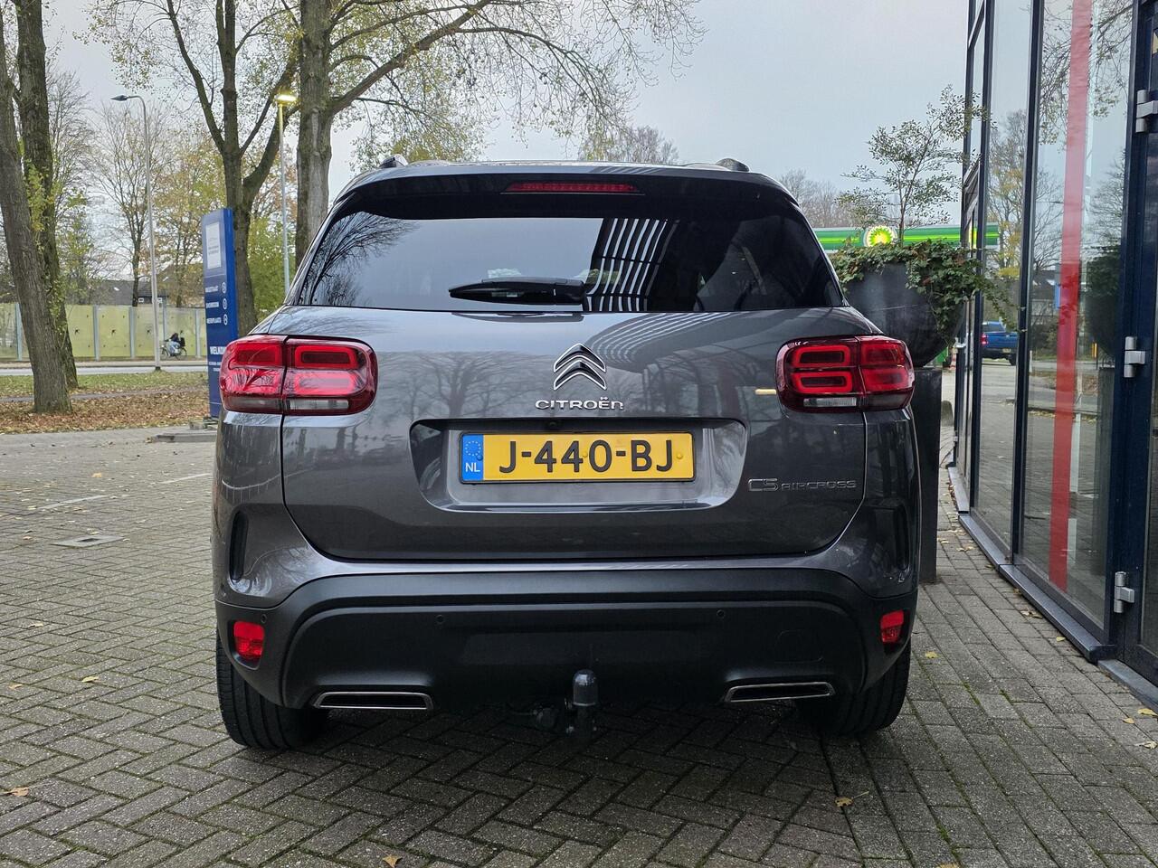 Citroen C5 Aircross 1.2 PureTech 130PK Shine | Stoelverwarming | Navigatie | Trekhaak | Climate Control | Cruise Control | Licht metalen velgen