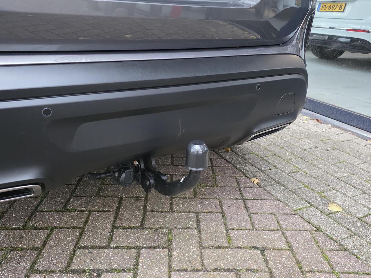 Citroen C5 Aircross 1.2 PureTech 130PK Shine | Stoelverwarming | Navigatie | Trekhaak | Climate Control | Cruise Control | Licht metalen velgen