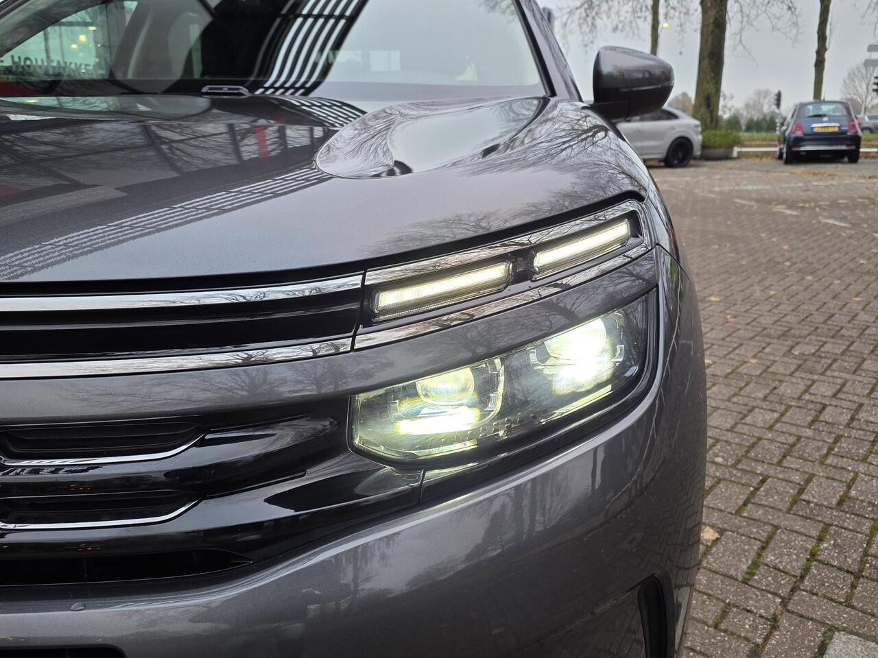 Citroen C5 Aircross 1.2 PureTech 130PK Shine | Stoelverwarming | Navigatie | Trekhaak | Climate Control | Cruise Control | Licht metalen velgen