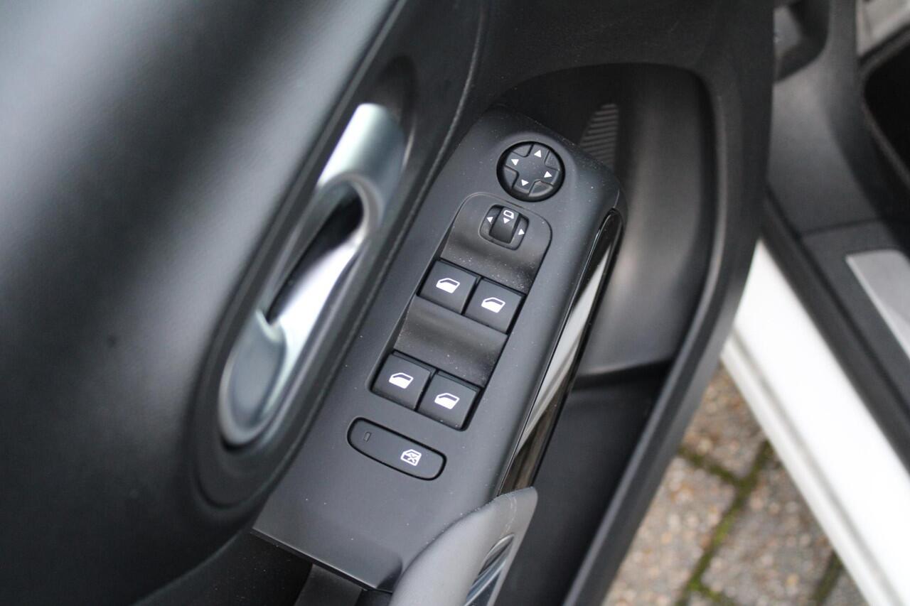 Citroen C5 Aircross 1.6 Plug-in Hybrid 225 Shine Batterijcertificaat aanwezig, Navigatie, Applecarpl./Andr. Auto, Airco, 19" inch LM velgen