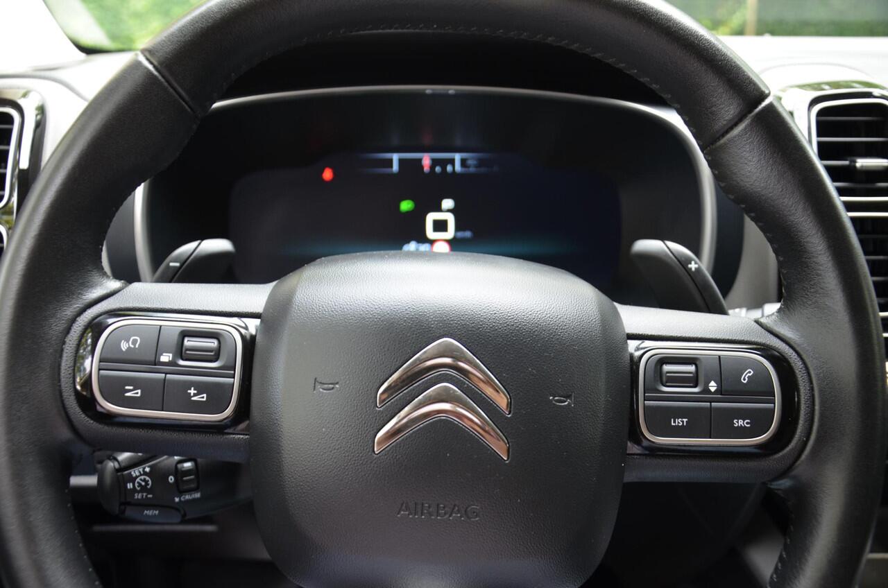 Citroen C5 Aircross 1.2 PureTech Shine Automaat/Navi/Pdc/Ecc/Achteruitrijcamera/Stoelverwarming/Trekhaak met afneembare kogel/Volledig digitaal instrumentenpaneel/Cr-Controle/Privacy-Glass/19-Inch Lmv