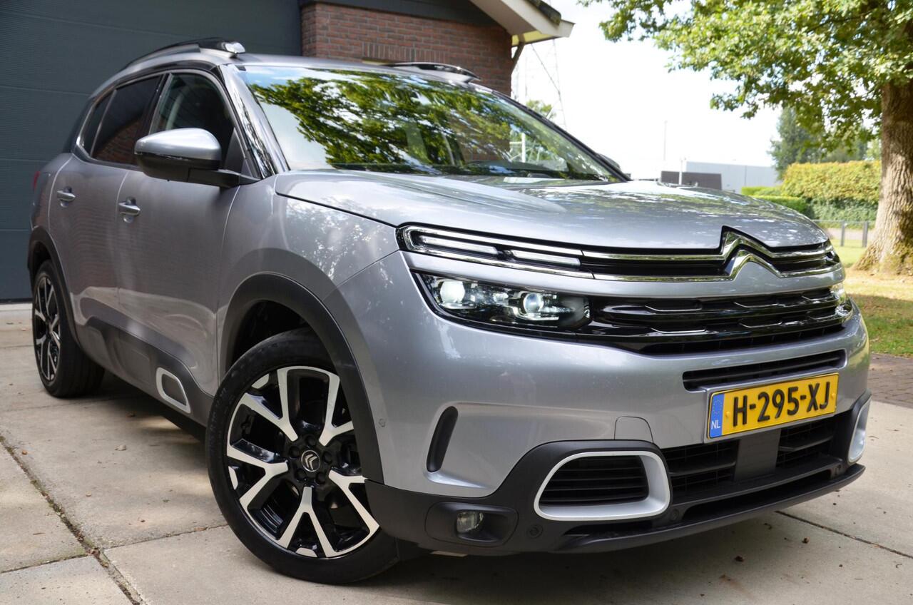 Citroen C5 Aircross 1.2 PureTech Shine Automaat/Navi/Pdc/Ecc/Achteruitrijcamera/Stoelverwarming/Trekhaak met afneembare kogel/Volledig digitaal instrumentenpaneel/Cr-Controle/Privacy-Glass/19-Inch Lmv