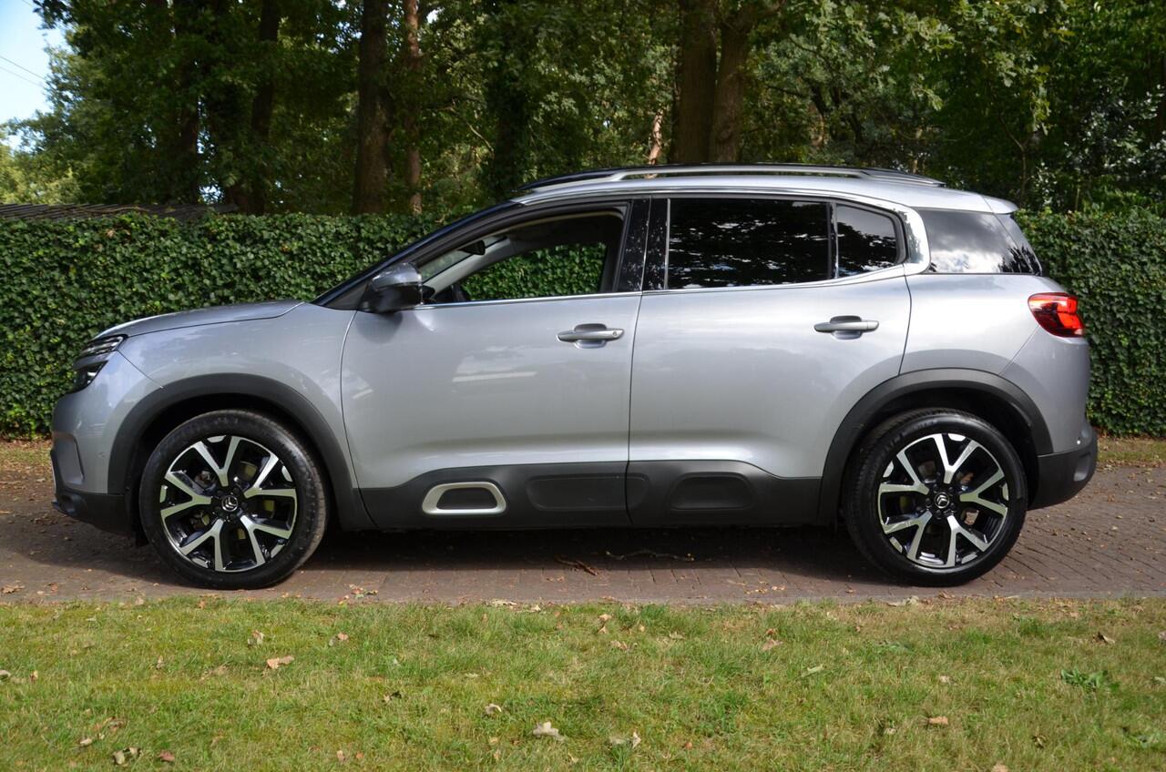 Citroen C5 Aircross 1.2 PureTech Shine Automaat/Navi/Pdc/Ecc/Achteruitrijcamera/Stoelverwarming/Trekhaak met afneembare kogel/Volledig digitaal instrumentenpaneel/Cr-Controle/Privacy-Glass/19-Inch Lmv