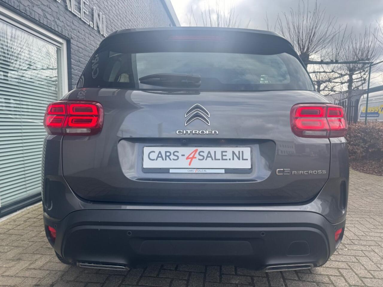Citroen C5 1.2 Business 130pk + Camera + Car-play + 1/2 leder + Navi + 18 inch Lmv