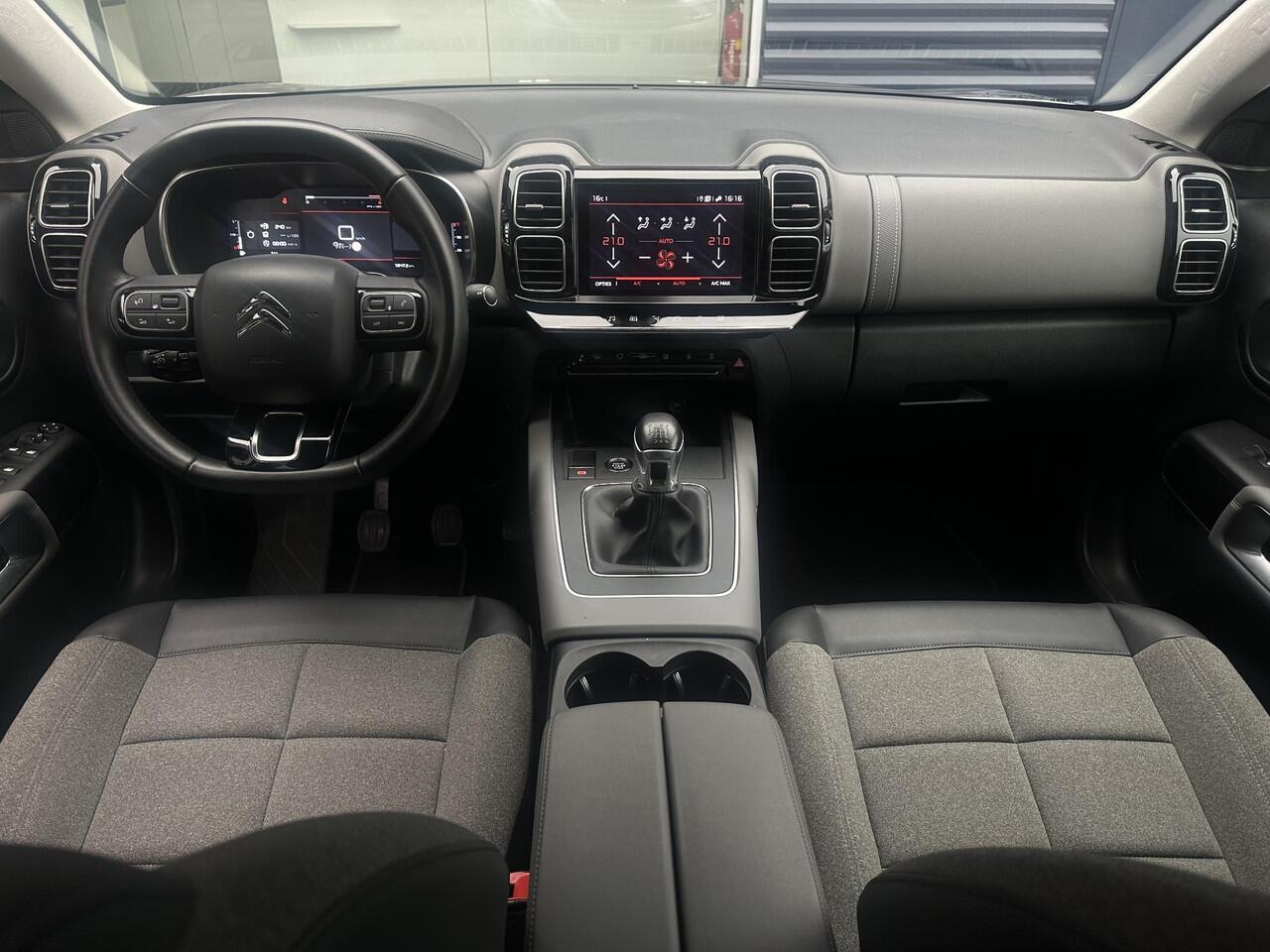 Citroen C5 Aircross 1.2 PureTech 130pk C-Series | Adaptive Cruise Control | Trekhaak | Climate Control | Apple Carplay/Android Auto | Comfort Seats | Full LED | Parkeercamera/-sensoren | Navigatie | Keyless Entry/Start | Dodehoekdetectie |