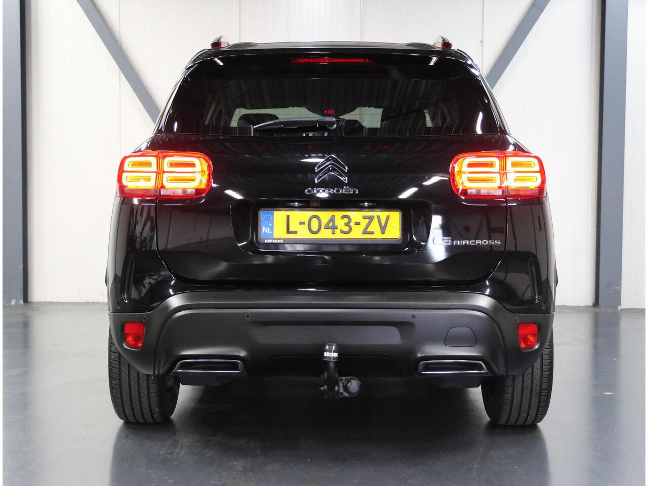 Citroen C5 Aircross 1.2 130PK C-Series | 1ste eigenaar | AppleCarPlay/AndroidAuto | Camera | Cruise Control | Climate Control | 18''LMV | Trekhaak | Navigatie | Isofix | Privacy Glass | Parkeersensoren |