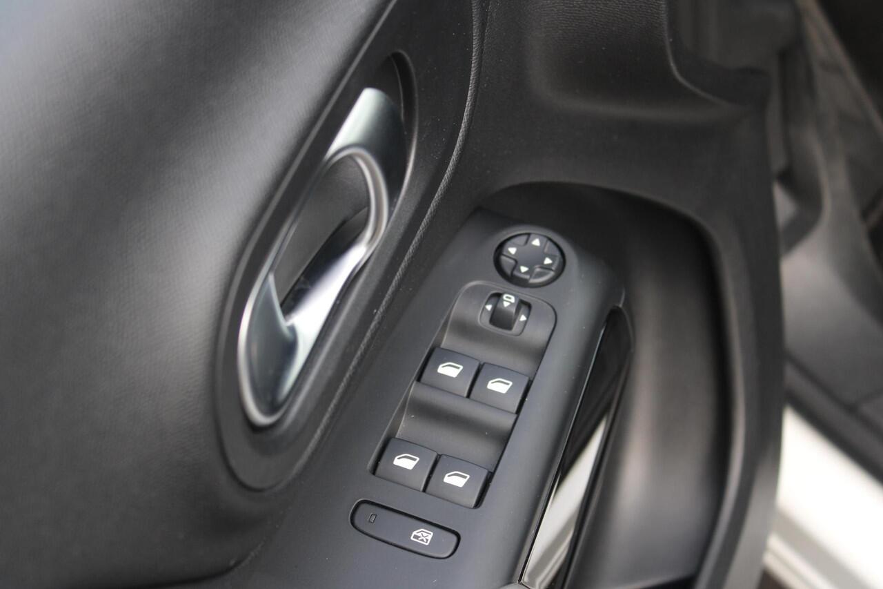 Citroen C5 Aircross 1.2 PureT. Bus. Trekhaak/Adaptive Cruise/NW Distributieriem