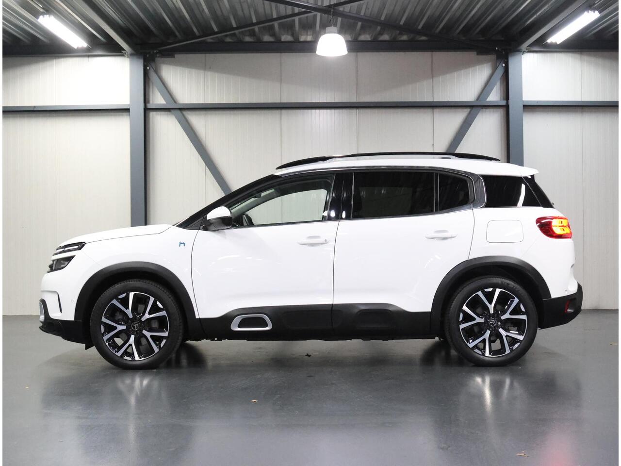 Citroen C5 Aircross 1.6 Plug-in Hybrid 225PK Shine | AppleCarPlay/AndroidAuto | Stof/Lederen Bekleding | StoelVerwarming | Cruise Control | Camera | Keyless Start | LED | Elektrische Klep | Isofix | Privacy Glass |