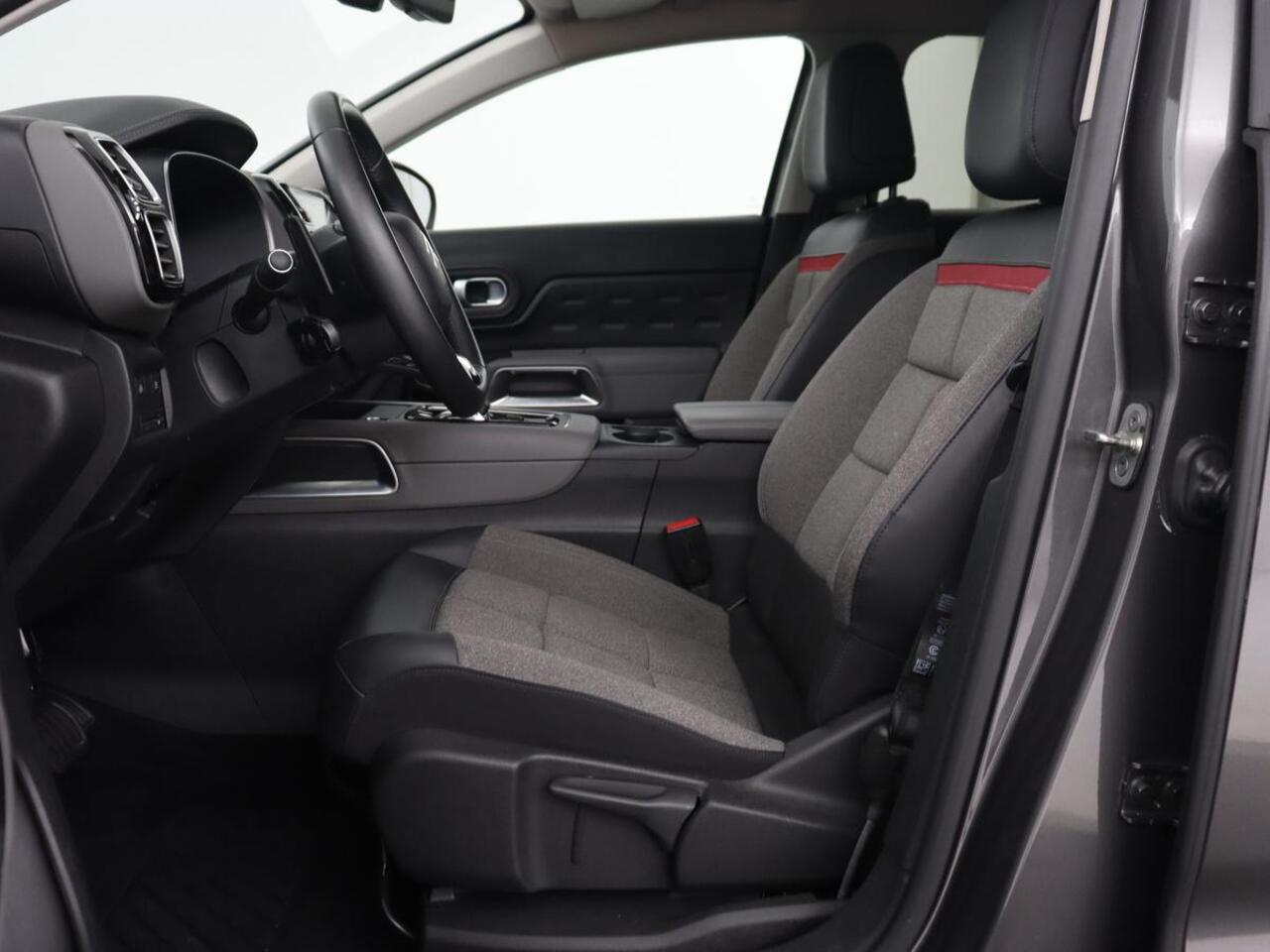 Citroen C5 Aircross 1.6 Plug-in Hybrid 225 Business | Camera | Carplay | Navigatie | Climate control | Bluetooth | Cruise control | 18'' | Parkeerhulp | PHEV