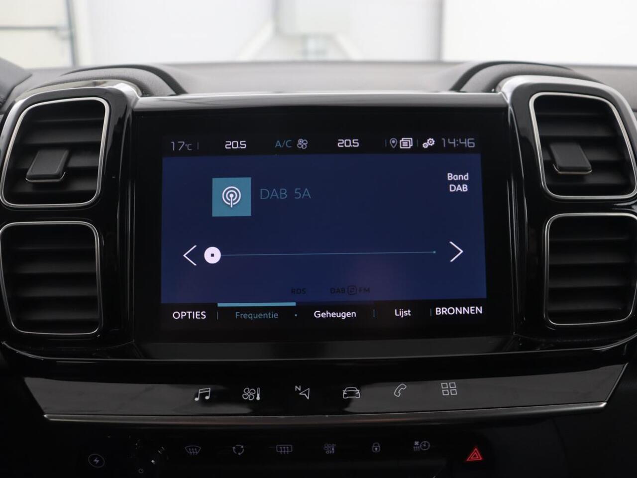 Citroen C5 Aircross 1.6 Plug-in Hybrid 225 Business | Adaptive cruise | Camera | Carplay | Half leder | Climate control | DAB | Digital Cockpit | Parkeerhulp | Full LED | PHEV | Plug In