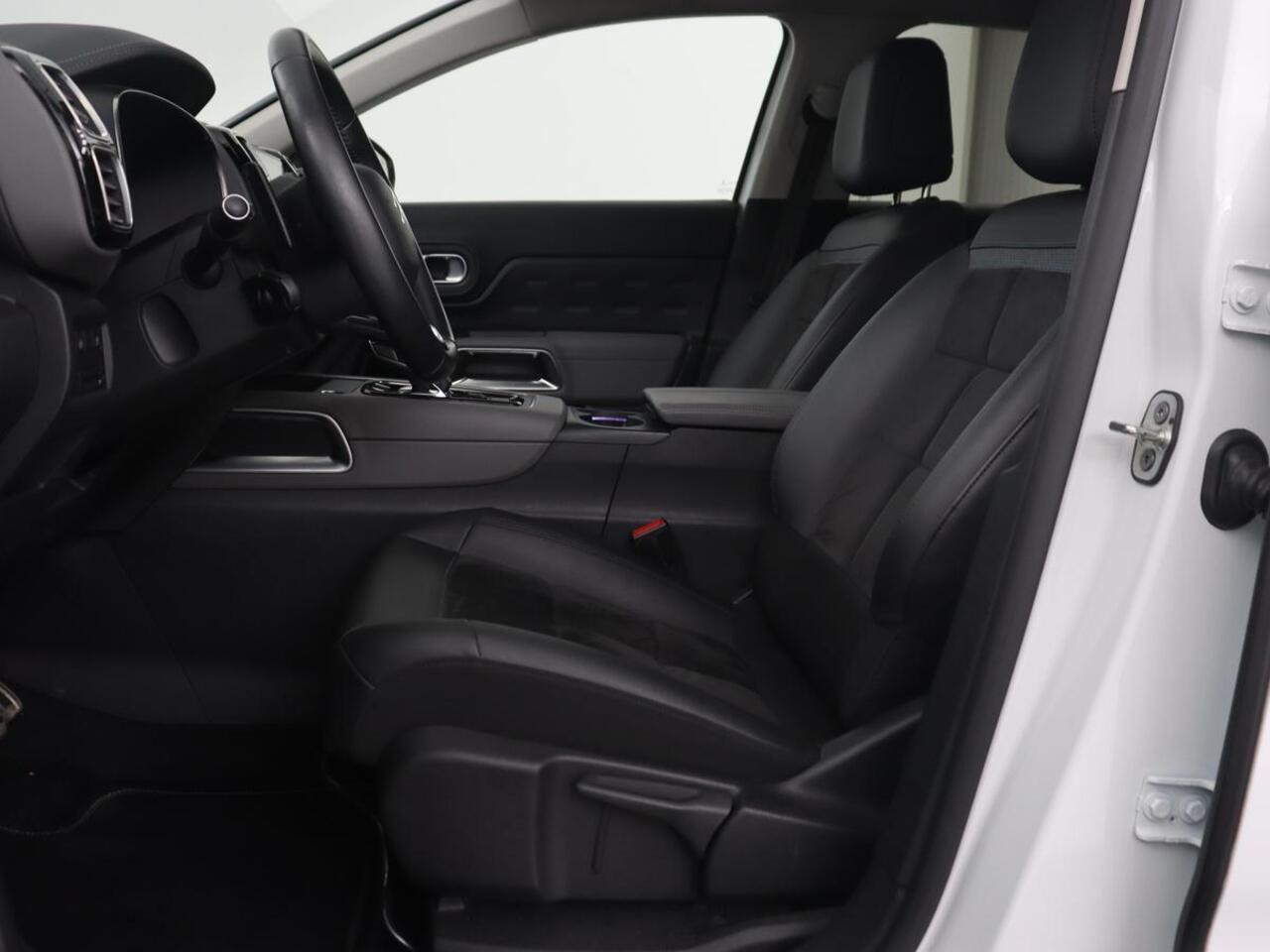 Citroen C5 Aircross 1.6 Plug-in Hybrid 225 Business | Adaptive cruise | Camera | Carplay | Half leder | Climate control | DAB | Digital Cockpit | Parkeerhulp | Full LED | PHEV | Plug In