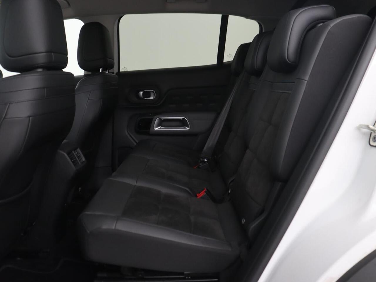 Citroen C5 Aircross 1.6 Plug-in Hybrid 225 Business | Adaptive cruise | Camera | Carplay | Half leder | Climate control | DAB | Digital Cockpit | Parkeerhulp | Full LED | PHEV | Plug In