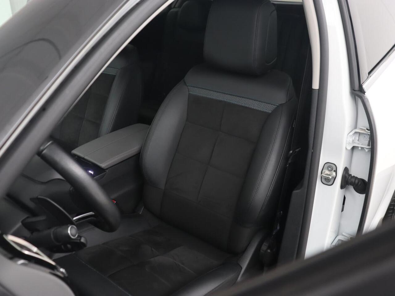 Citroen C5 Aircross 1.6 Plug-in Hybrid 225 Business | Adaptive cruise | Camera | Carplay | Half leder | Climate control | DAB | Digital Cockpit | Parkeerhulp | Full LED | PHEV | Plug In