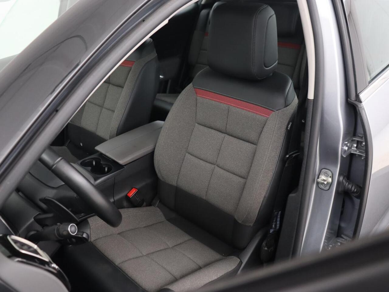 Citroen C5 Aircross 1.6 Plug-in Hybrid 225 Business | Camera | Carplay | Navigatie | Full LED | Digital Cockpit | DAB | Climate control | Bluetooth | Cruise control | PHEV