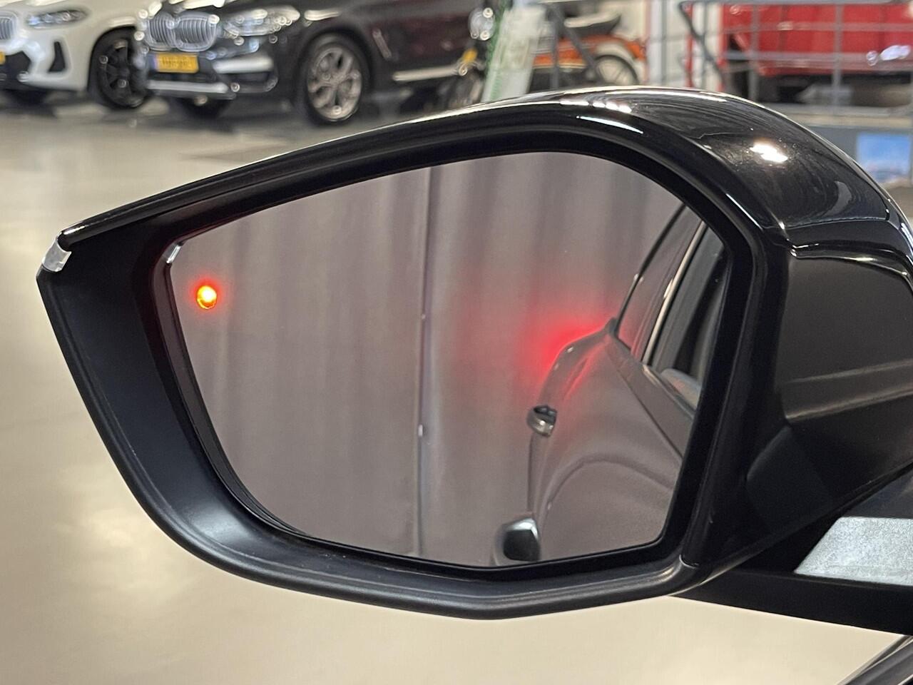 Citroen C5 X 1.6 Plug-in Hybrid 225 Shine 19''/Leder/Dodehoek/Head-up display/Keyless/Stuur+stoelverwarming/DAB+/Camera