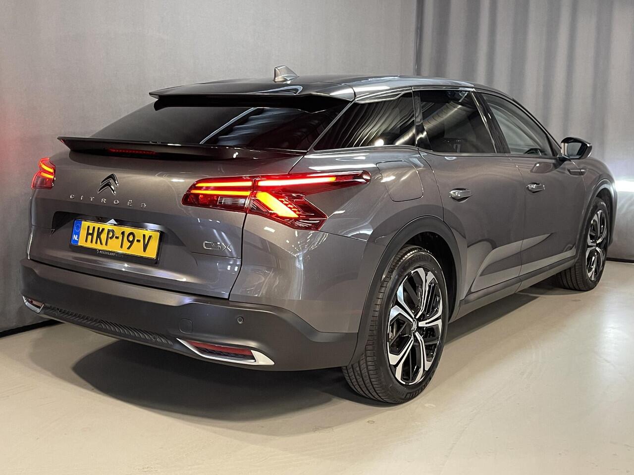 Citroen C5 X 1.6 Plug-in Hybrid 225 Shine 19''/Leder/Dodehoek/Head-up display/Keyless/Stuur+stoelverwarming/DAB+/Camera