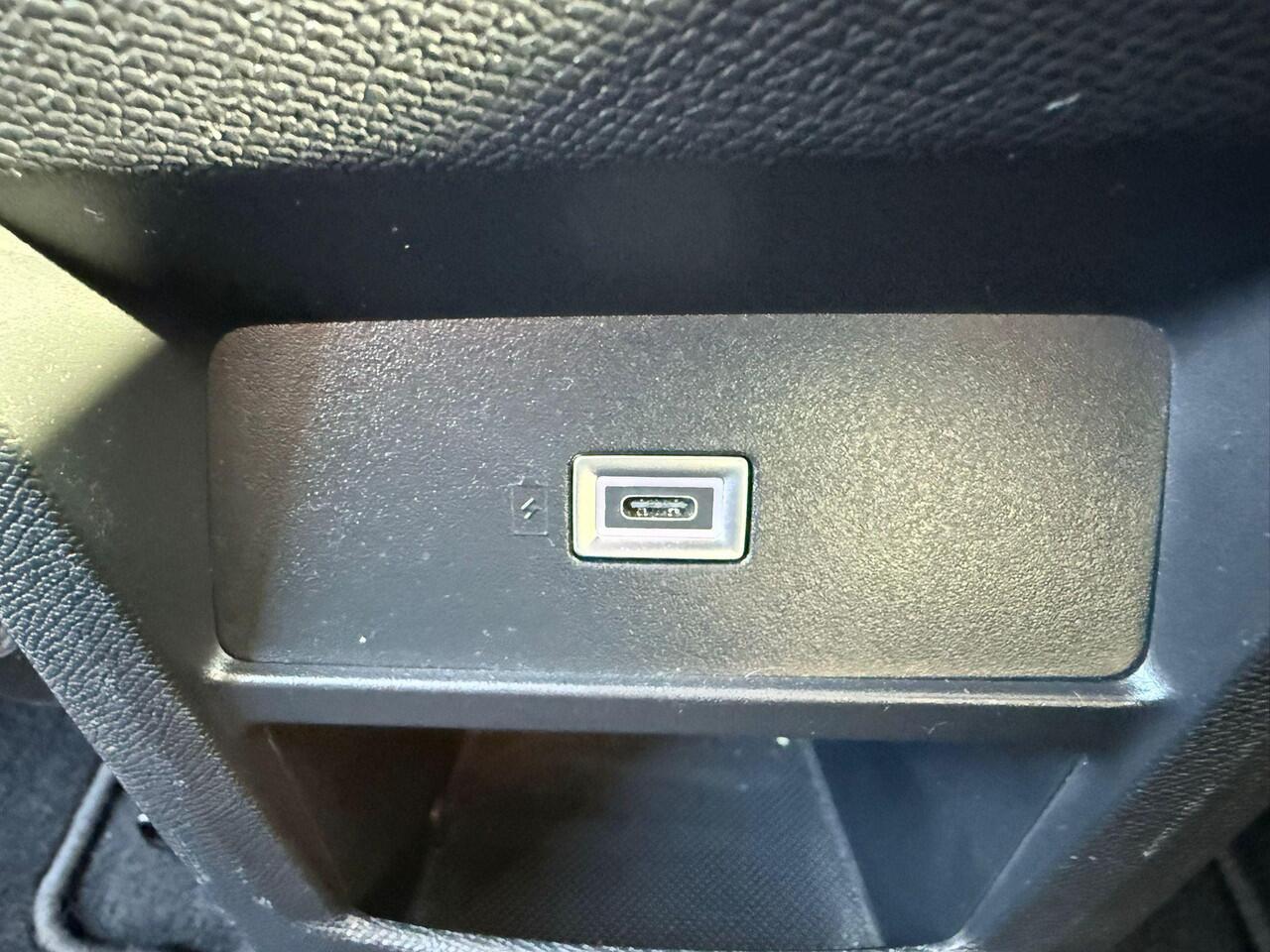 Citroen C5 X 1.2 PureTech Business *All Season Banden*