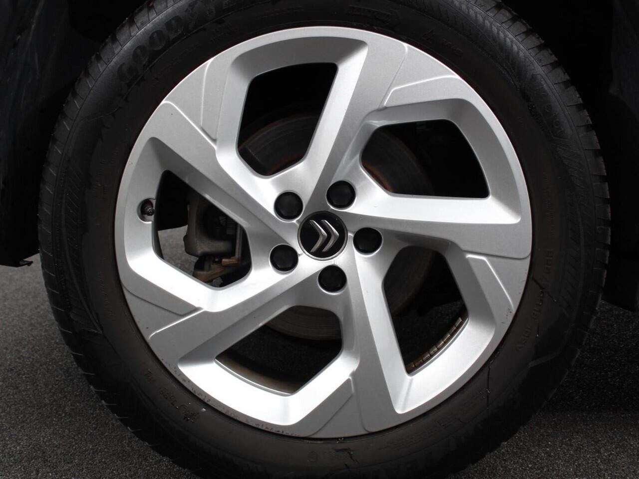 Citroen C5 Aircross 1.2 PureTech 130pk Automaat Business | Climate Control | Navigatie | Cruise | Parkeer sensoren V+A Camera | Virtual cockpit | Carplay | LED | 18" LM Velgen