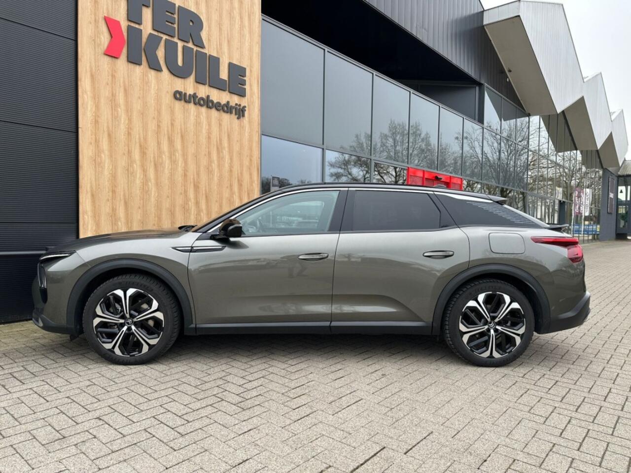 Citroen C5 1.6 Plug-in Hybrid 225 Shine / Pano / Carplay