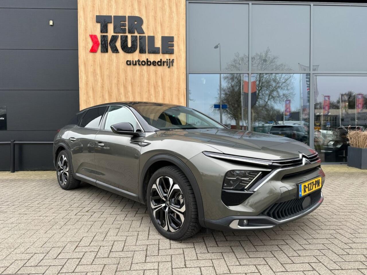 Citroen C5 1.6 Plug-in Hybrid 225 Shine / Pano / Carplay