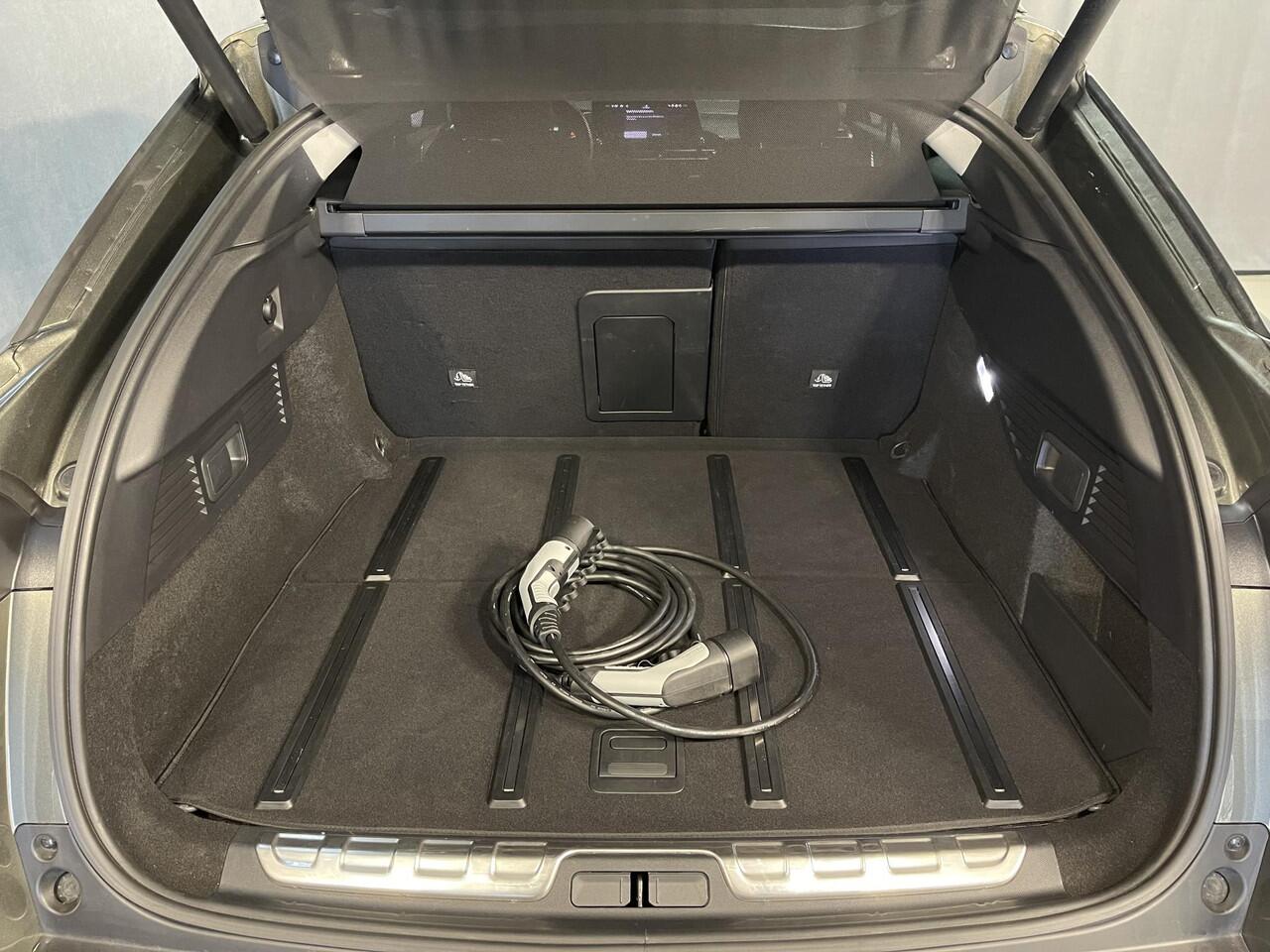 Citroen C5 X 1.6 Plug-in Hybrid 225 Shine 19''/Leder + memory/Elektrische klep/Dodehoek/Head-up display/Keyless/Stuur+stoelverwarming/DAB+/Camera