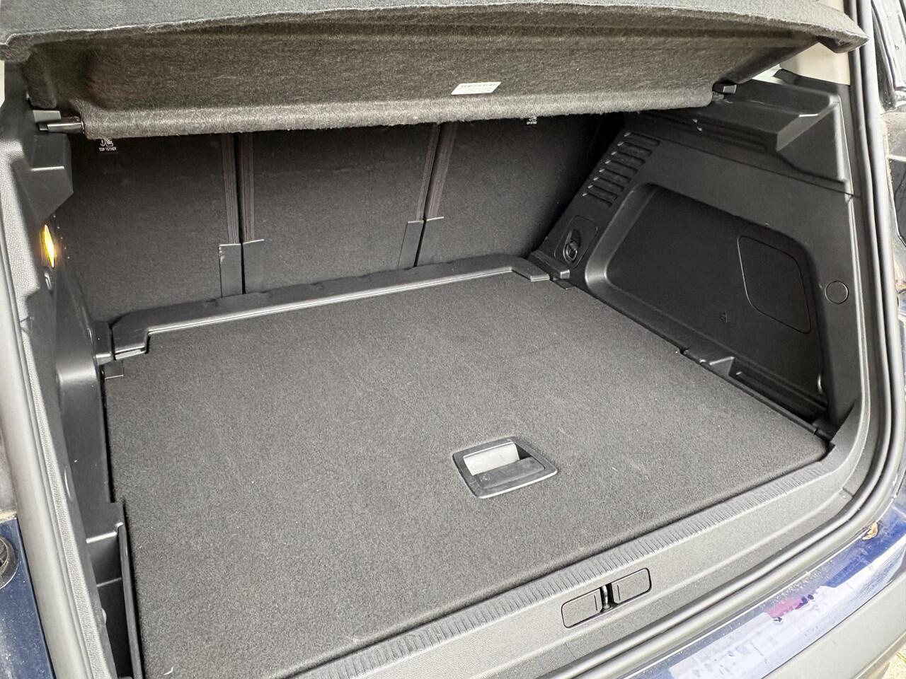 Citroen C5 Aircross 1.2T 130pk C-Series | PHC Vering | Comfort Seats | Achteruitrijcamera | Navigatie | Climate Control