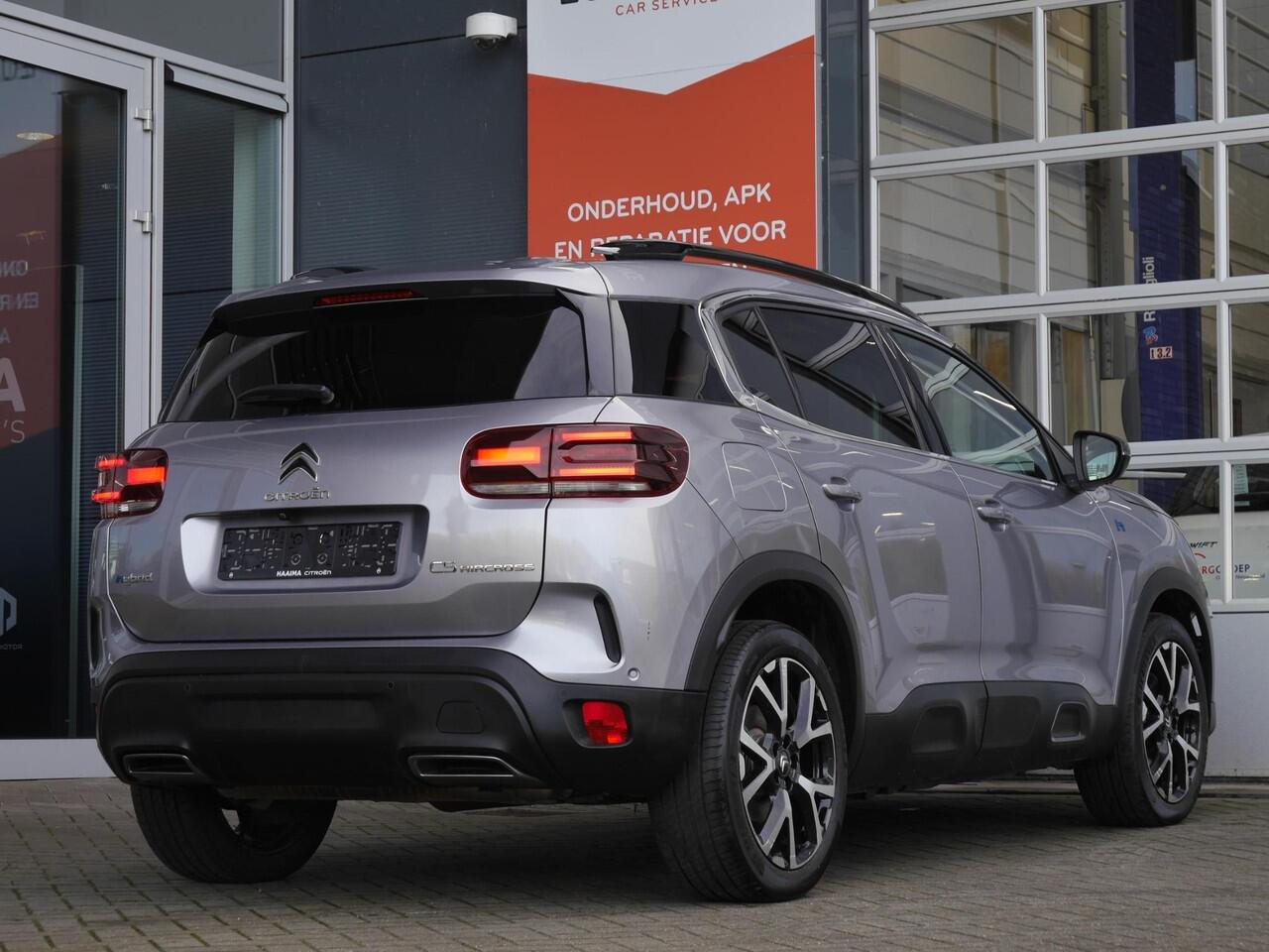 Citroen C5 Aircross 1.6 Plug-in Hybrid 225 Shine Automaat | Parkeersensoren | Achteruitrij camera | Voorstoelen verwarmd | Navigatie