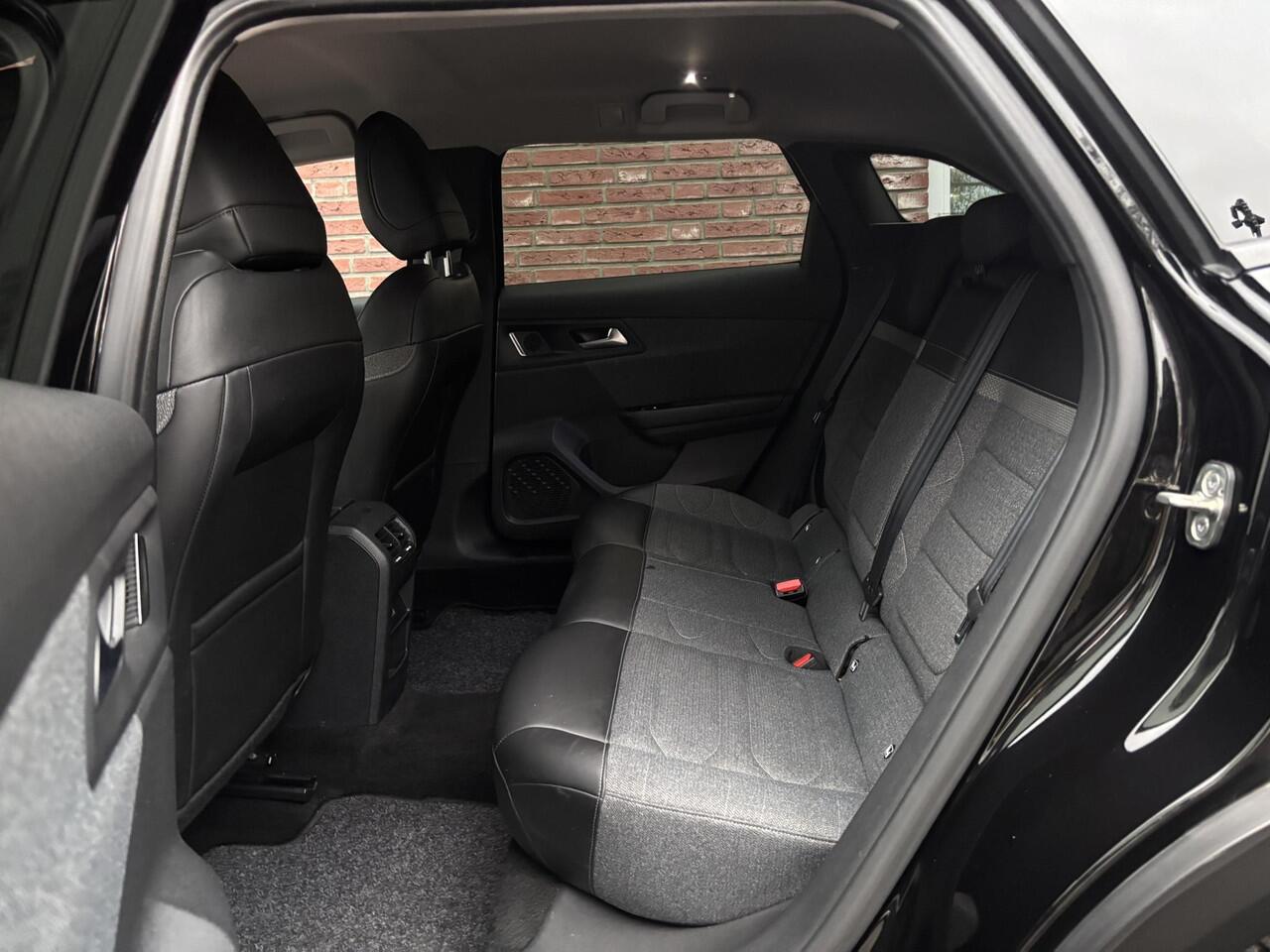 Citroen C5 X Feel Pack 1.6 PHEV 225pk Hybrid ë-EAT8 | STOELVERW. | KEYLESS ENTRY | ADAPTIVE CRUISE | CAMERA | NAVI | CLIMA | DAB+ | APPLE CARPLAY / ANDROID AUTO