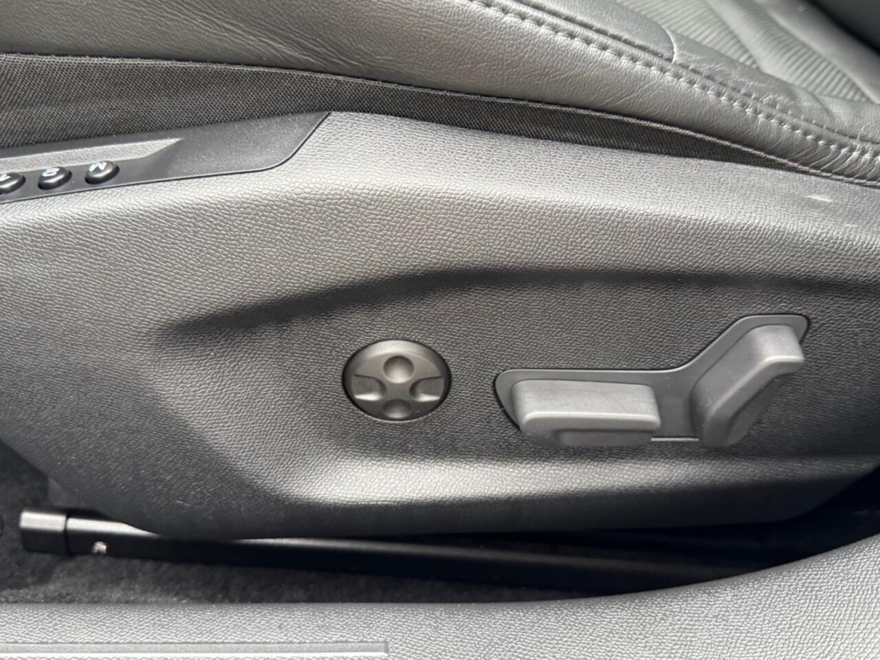 Citroen C5 1.6 PLUG-IN HYBRIDE 225 PK AUT. SHINE+ PANO-DAK LEER NAVI CAMERA CARPLAY MEMORY