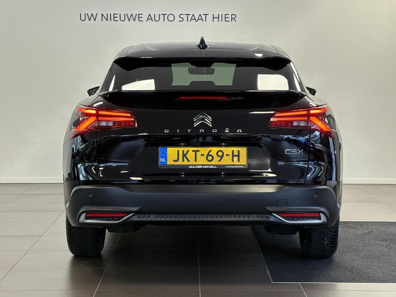 Citroen C5 X Plus 1.2 Turbo 130pk EAT8 | KEYLESS ENTRY | LEDER | CAMERA | STOEL+STUUR+VOORRUITVERW. | ADAPTIVE CRUISE | HEAD-UP | ALL-SEASONBANDEN