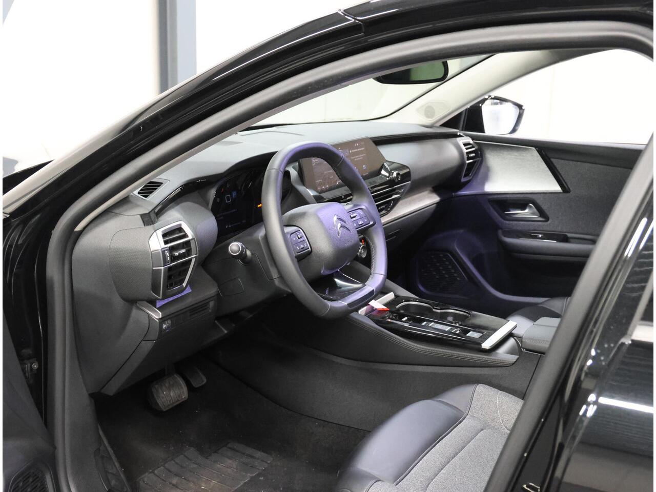 Citroen C5 X You 130PK AUTOMAAT | AppleCarPlay/AndroidAuto | LEER/Stoffebekleding | StoelVerwarming | Camera | Navigatie | Adaptive Cruise Control | Climate Control | Keyless entry | Privacy Glass | Isofix |