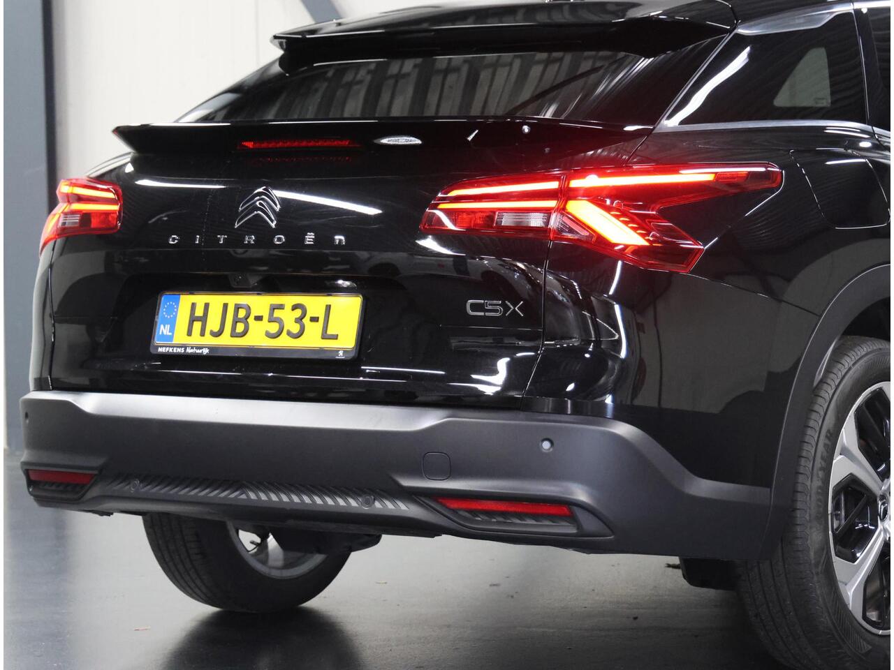 Citroen C5 X You 130PK AUTOMAAT | AppleCarPlay/AndroidAuto | LEER/Stoffebekleding | StoelVerwarming | Camera | Navigatie | Adaptive Cruise Control | Climate Control | Keyless entry | Privacy Glass | Isofix |