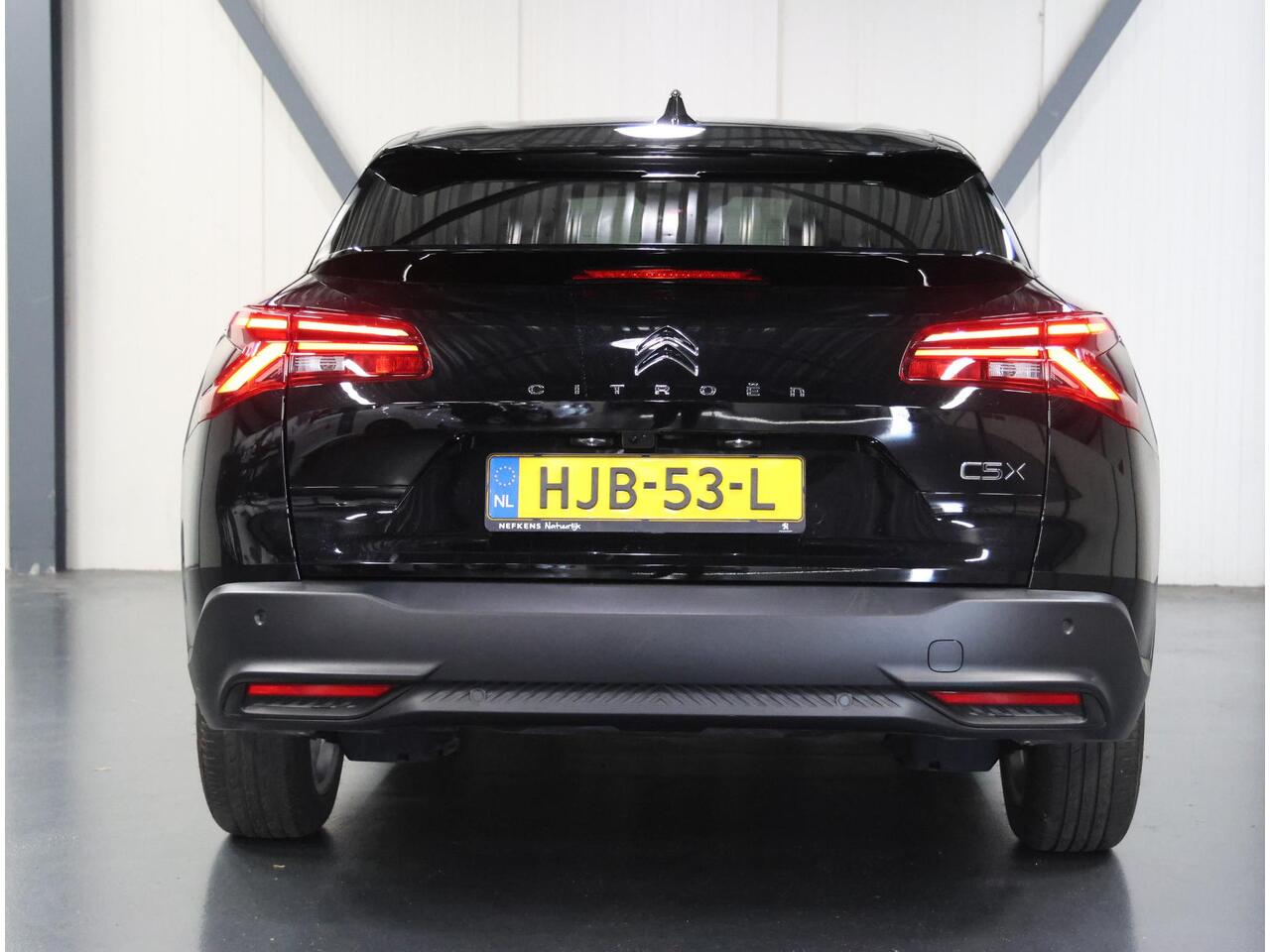 Citroen C5 X You 130PK AUTOMAAT | AppleCarPlay/AndroidAuto | LEER/Stoffebekleding | StoelVerwarming | Camera | Navigatie | Adaptive Cruise Control | Climate Control | Keyless entry | Privacy Glass | Isofix |